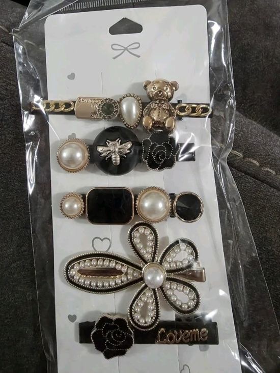 Source Unknown Accessories - Hair clips. NEW! Luxury style hair pins. Black, pearl, & gold. Set of 5.